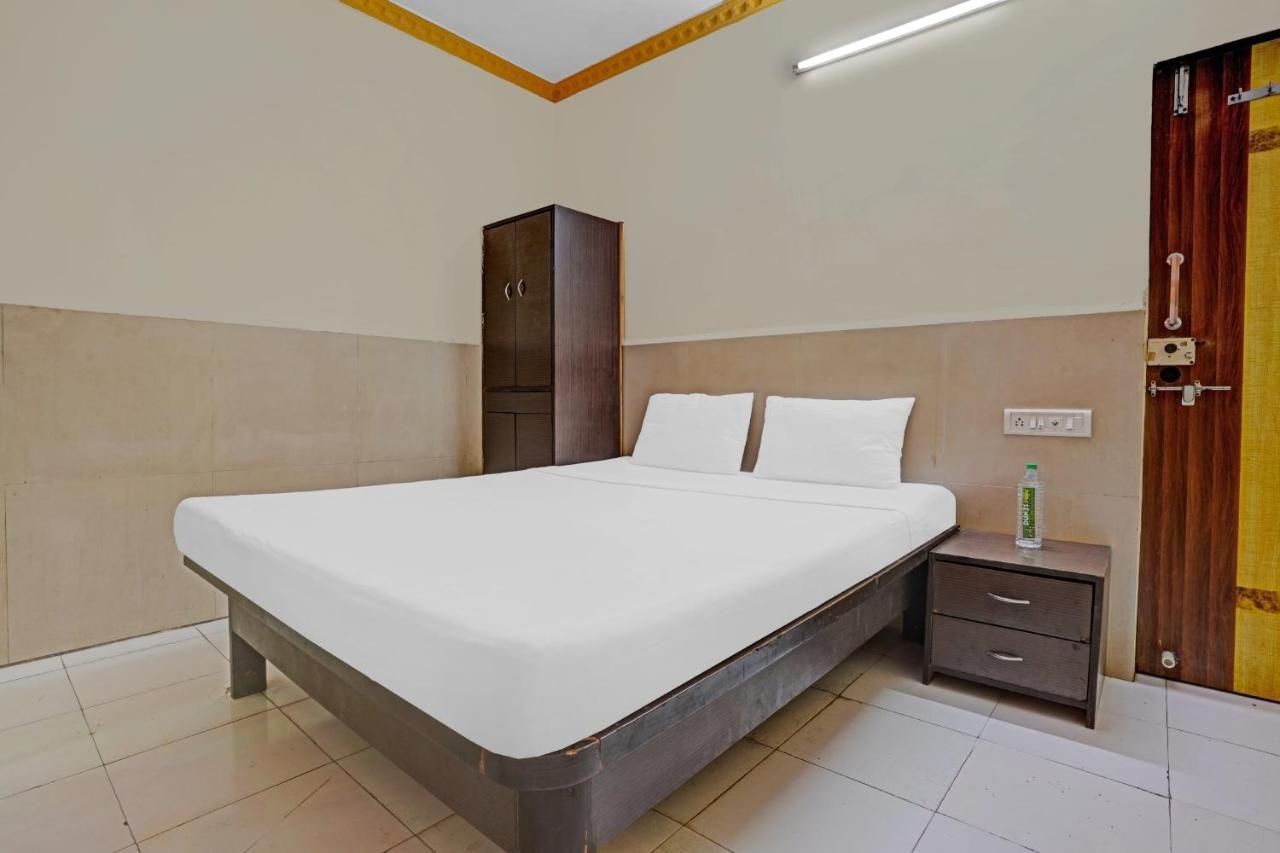 Spot On 81122 Alfa Lodge Mumbai Kültér fotó