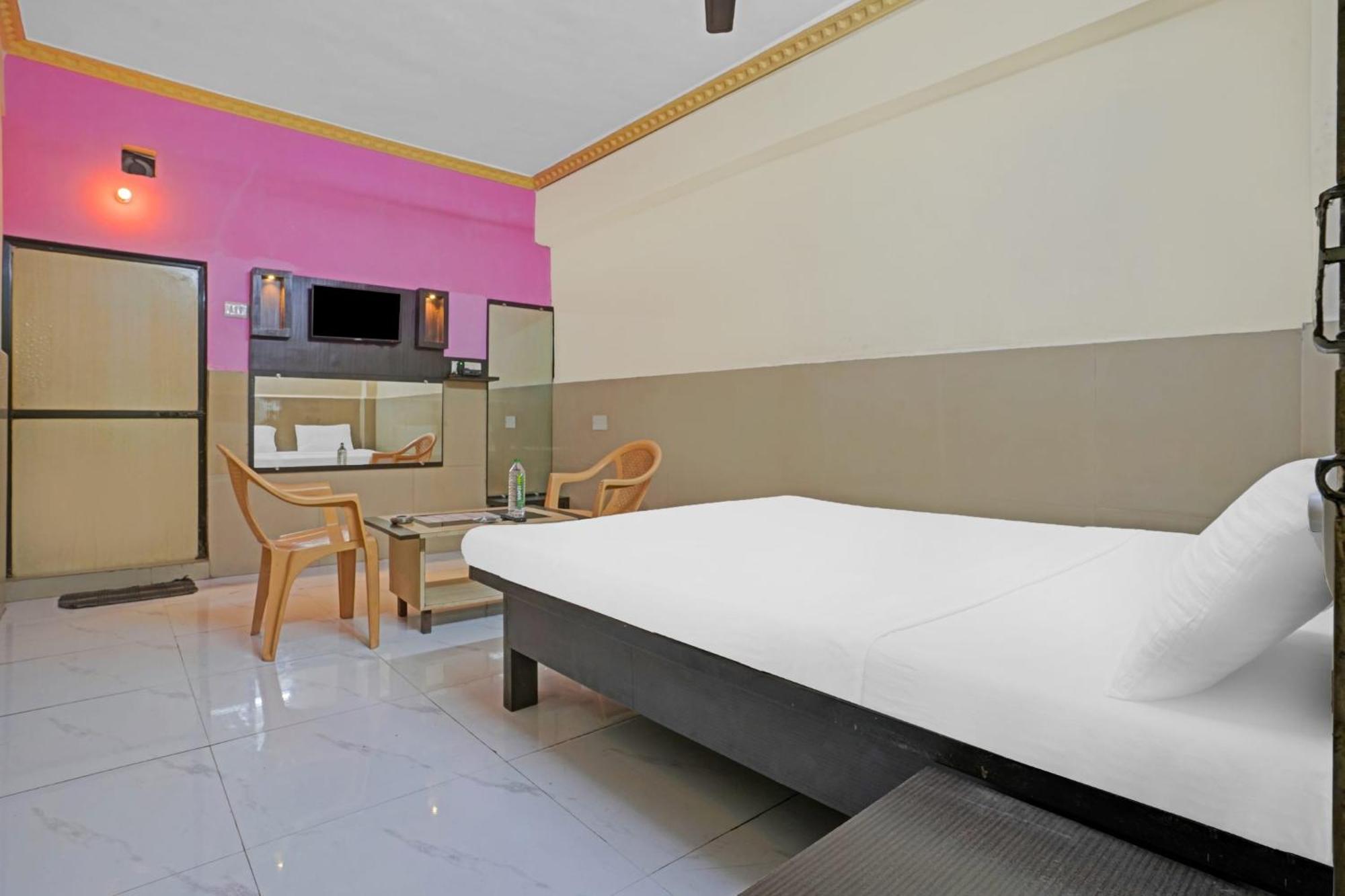 Spot On 81122 Alfa Lodge Mumbai Kültér fotó