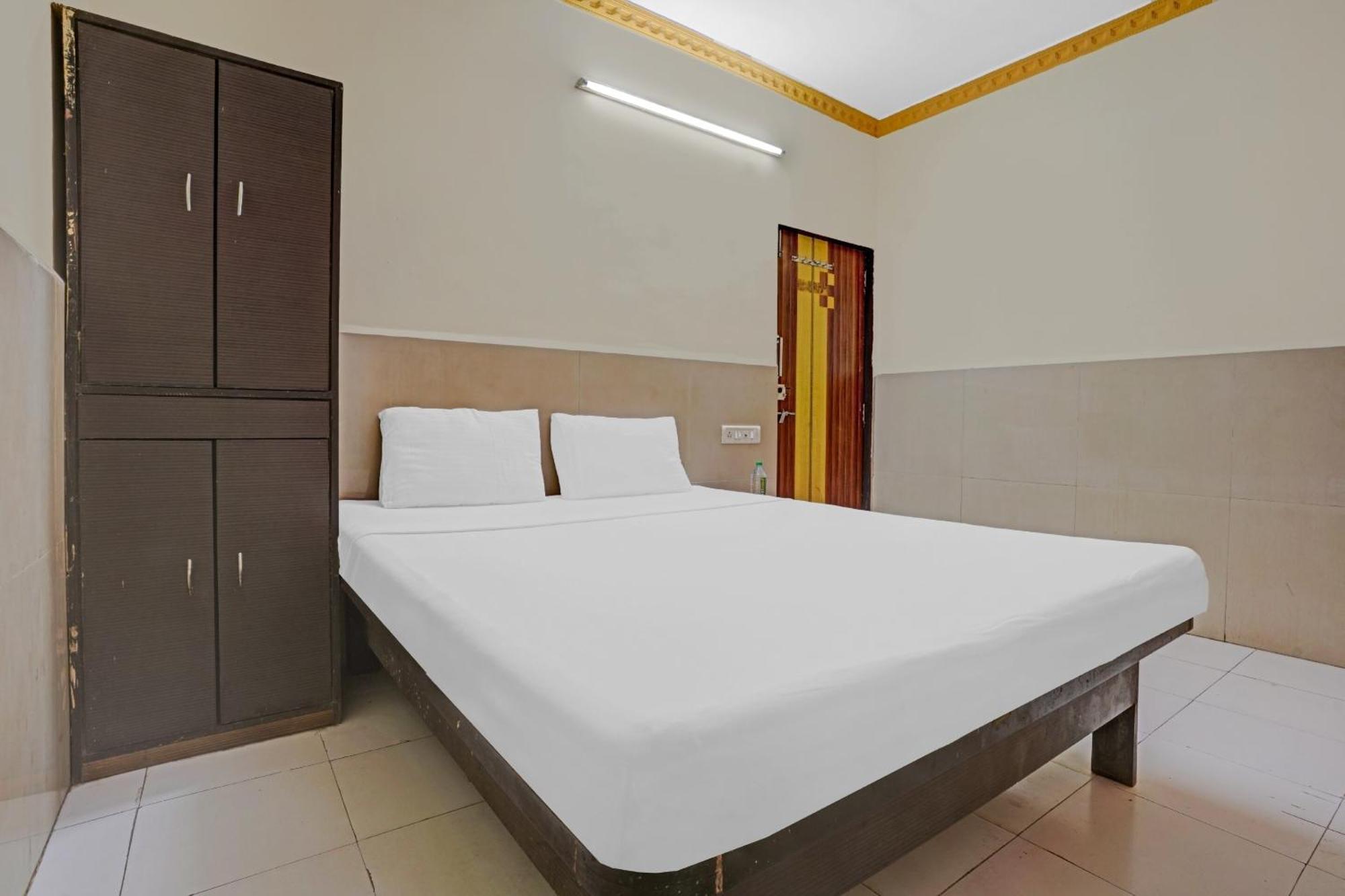 Spot On 81122 Alfa Lodge Mumbai Kültér fotó